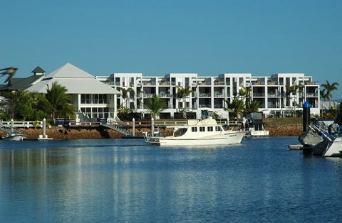 Hinchinbrook Holiday Apartments - Accommodation Daintree 37