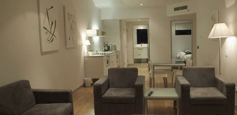 Hinchinbrook Holiday Apartments - Accommodation Daintree 10