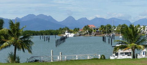 Hinchinbrook Holiday Apartments - Accommodation Daintree 38