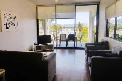 Hinchinbrook Holiday Apartments - Accommodation Daintree 4