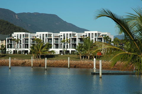 Hinchinbrook Holiday Apartments - Accommodation Daintree 40