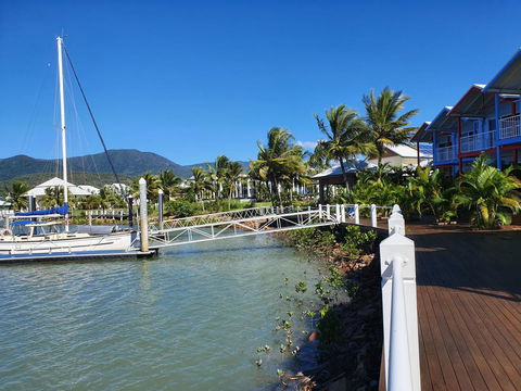 Hinchinbrook Holiday Apartments - Accommodation Daintree 33