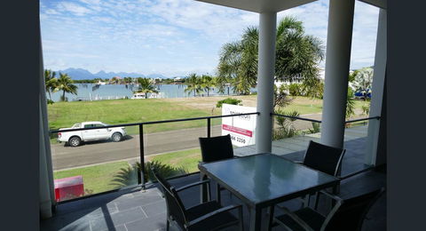 Hinchinbrook Holiday Apartments - Accommodation Daintree 35