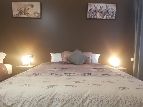 The Q Motel Rockhampton - Accommodation Daintree 3