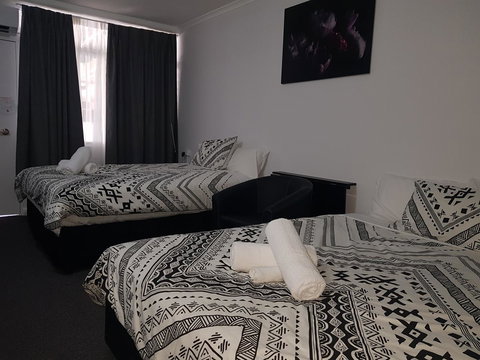 The Q Motel Rockhampton - Accommodation Daintree 22