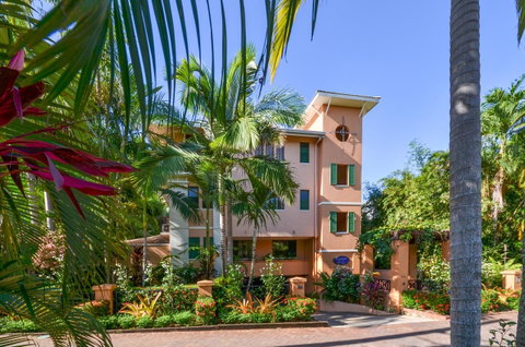 Martinique On Macrossan - Accommodation Daintree 19