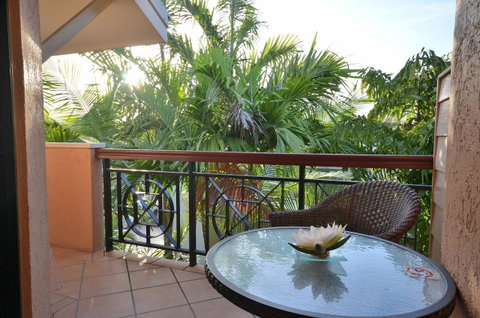 Martinique On Macrossan - Accommodation Daintree 8