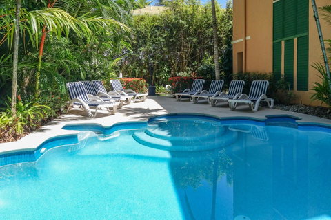 Martinique On Macrossan - Accommodation Daintree 14