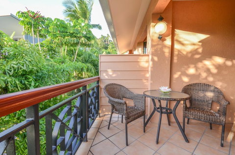 Martinique On Macrossan - Accommodation Daintree 7