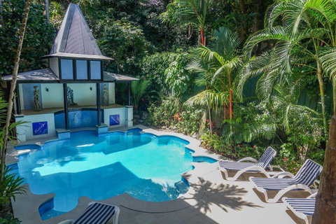 Martinique On Macrossan - Accommodation Daintree 13