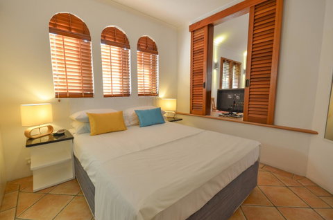 Martinique On Macrossan - Accommodation Daintree 6