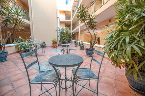 Il Palazzo Holiday Apartments - Accommodation Daintree 9