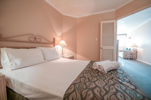 Il Palazzo Holiday Apartments - Accommodation Daintree 2