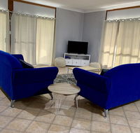 Bees Place - 3 bedroom home on 10 acres of land with distant ocean views - Accommodation Daintree