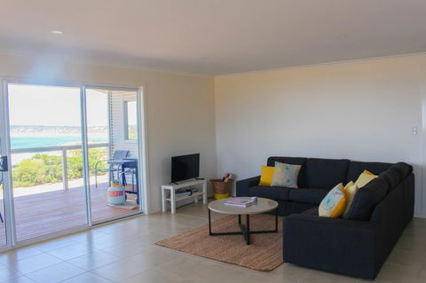 Bayview House - Accommodation Daintree 11