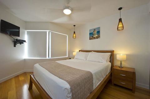 Maggies Beachfront Apartment 12 - Accommodation Daintree 7