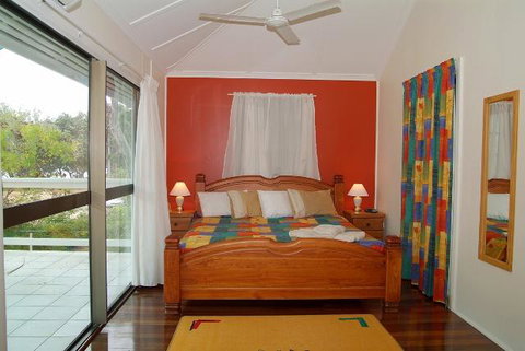 Arcadia Beach Guest House And Car Hire - Accommodation Daintree 1