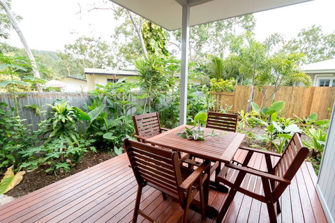 Island Cottages - Accommodation Daintree 4