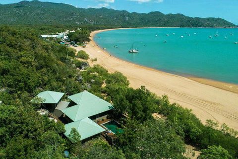 Absolute Beachfront - Accommodation Daintree 0