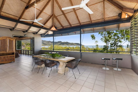 Absolute Beachfront - Accommodation Daintree 5