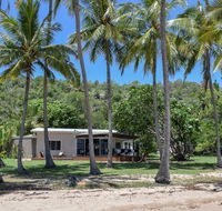 Cockle Bay House - Accommodation Daintree