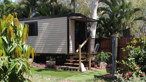 The Mini Manor On Mandalay - Accommodation Daintree 0