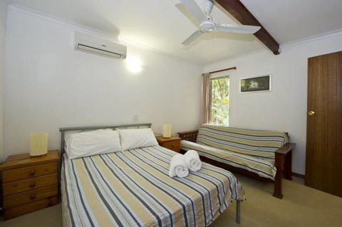 Magnetic Island Holiday House - Accommodation Daintree 4