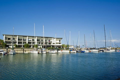 Blue On Blue Superior Studio Room 1321 - Accommodation Daintree 6