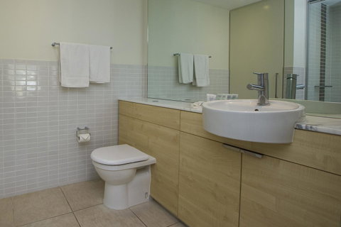 Blue On Blue Superior Studio Room 1321 - Accommodation Daintree 9