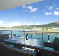 Blue on Blue Superior Studio Room 1241 - Accommodation Daintree