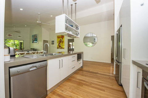 Whispering Palms - Accommodation Daintree 19