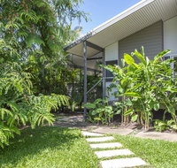 Whispering Palms - Accommodation Daintree