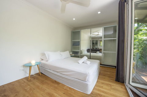 Whispering Palms - Accommodation Daintree 5
