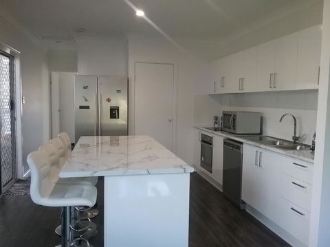 Magnetic Island Guest House - Accommodation Daintree 5