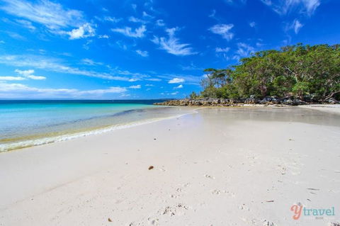 Waterfront At White Patch - Accommodation Daintree 25
