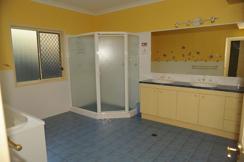 Waterfront At White Patch - Accommodation Daintree 5
