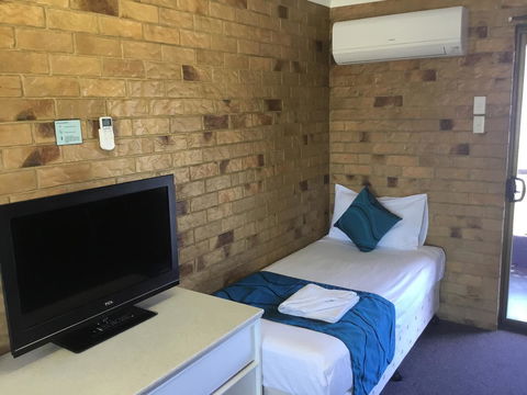 Bribie Waterways Motel - Accommodation Daintree 12
