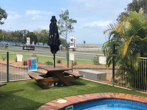 Bribie Waterways Motel - Accommodation Daintree 4