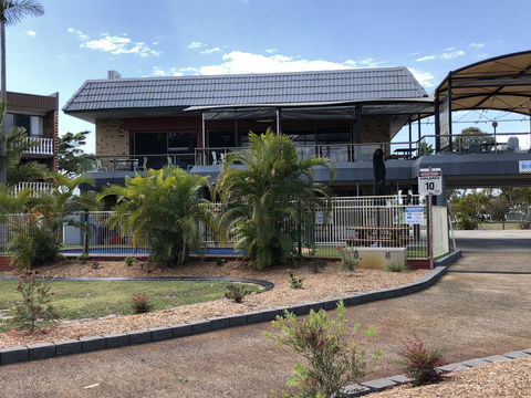 Bribie Waterways Motel - Accommodation Daintree 15
