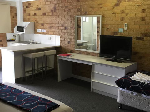 Bribie Waterways Motel - Accommodation Daintree 31