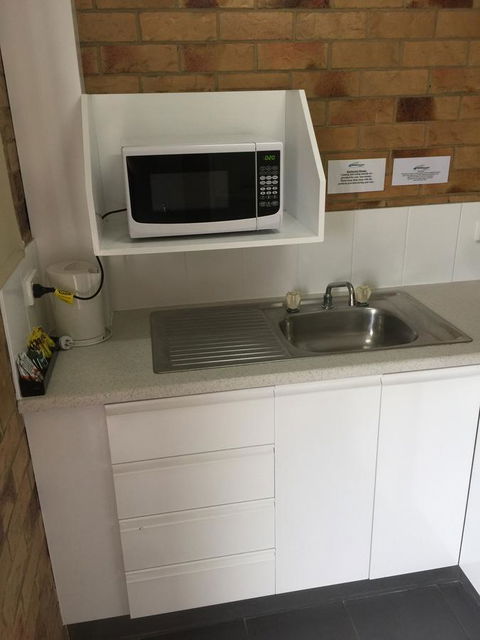 Bribie Waterways Motel - Accommodation Daintree 30