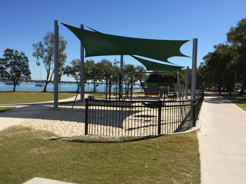 Bribie Waterways Motel - Accommodation Daintree 25