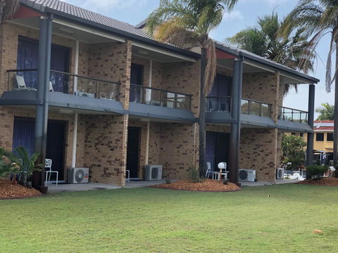 Bribie Waterways Motel - Accommodation Daintree 8