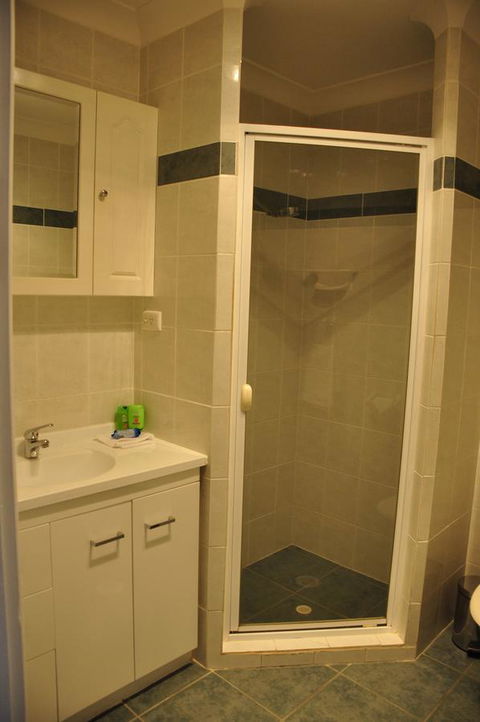 Bribie Island Square - Accommodation Daintree 5