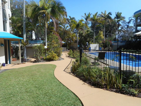 Placid Waters Holiday Apartments - Accommodation Daintree 5