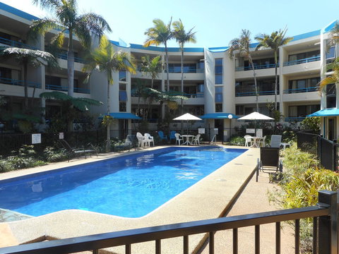 Placid Waters Holiday Apartments - Accommodation Daintree 3