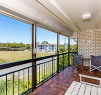 Spacious Unit overlooking Moreton Bay - Boyd St Woorim - Accommodation Daintree