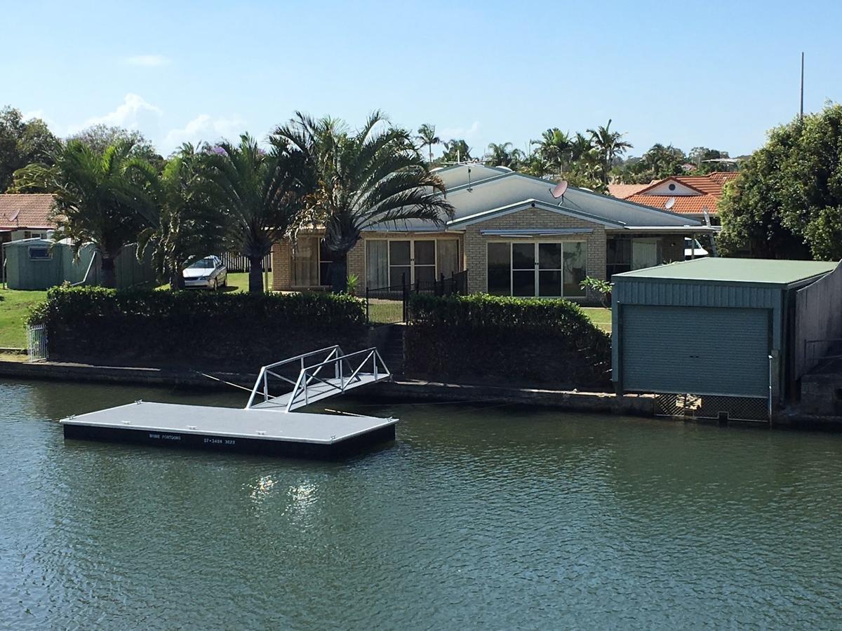 Bribie Island QLD Accommodation Daintree