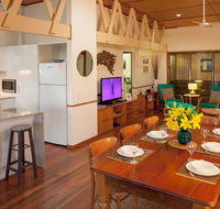 Claytons on Cylinder Beach Front - Accommodation Daintree