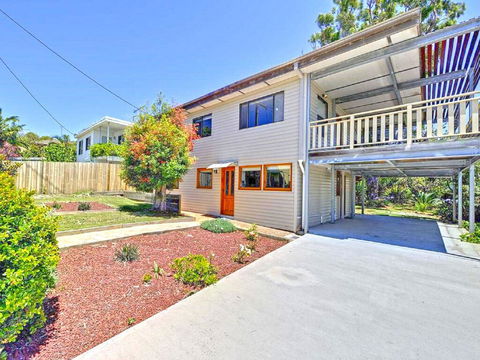 'Beach Break 2', 2/10 Lionel St - Downstairs Unit With Aircon - Accommodation Daintree 0